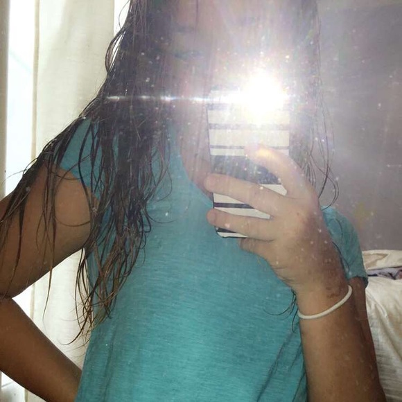 Profile Picture of Ariel Ryan (@aarielryann) on Poshmark