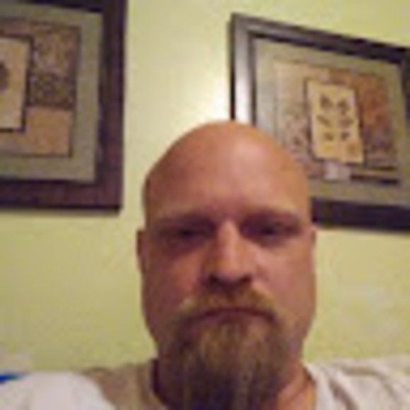 Profile Picture of Andrew Buikema (@buikema500) on Poshmark