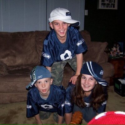 Profile Picture of Shawna Tomarelli (@ShawnaTomarelli) on Twitter