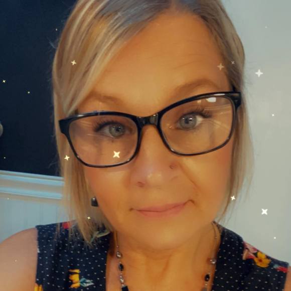 Profile Picture of Kim Caisse-fournier (@kimar2001) on Poshmark