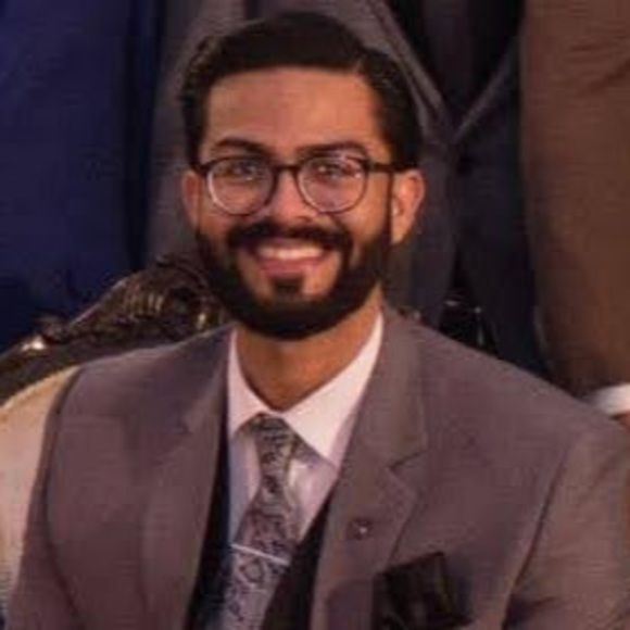 Profile Picture of Muzzy (@muzzy9699) on Poshmark