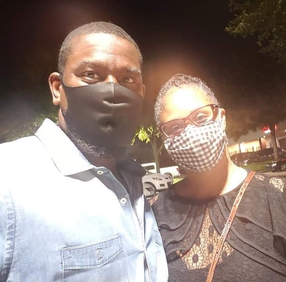 Profile Picture of Leshedda Cogshell (@leshedda) on Poshmark