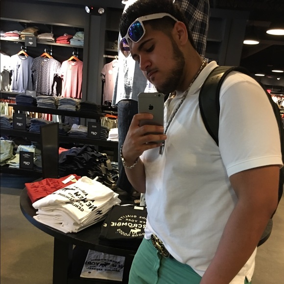 Profile Picture of Jonathan Rivera (@soprano1295) on Poshmark