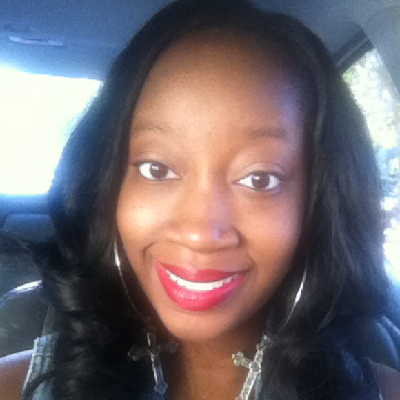 Profile Picture of Michelle Dupree (@chelly83) on Poshmark