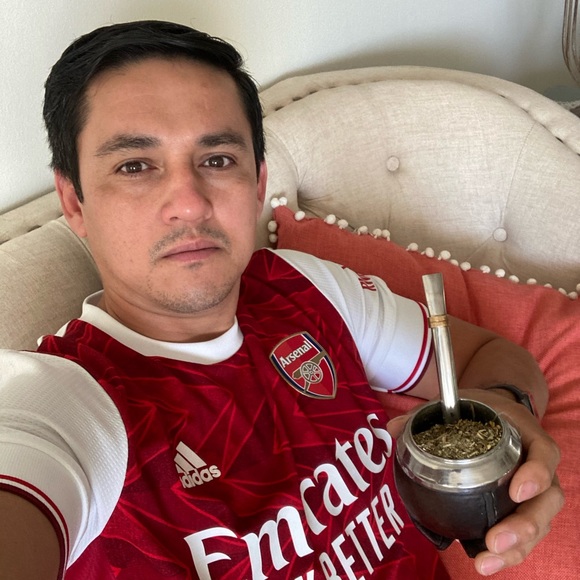 Profile Picture of Gabriel Peralta (@gabrielperal906) on Poshmark