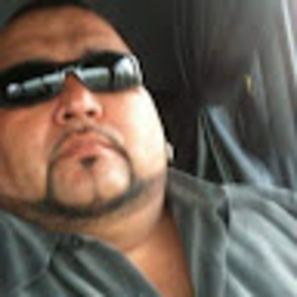 Profile Picture of Jesse Alvarez (@tiojes956) on Poshmark