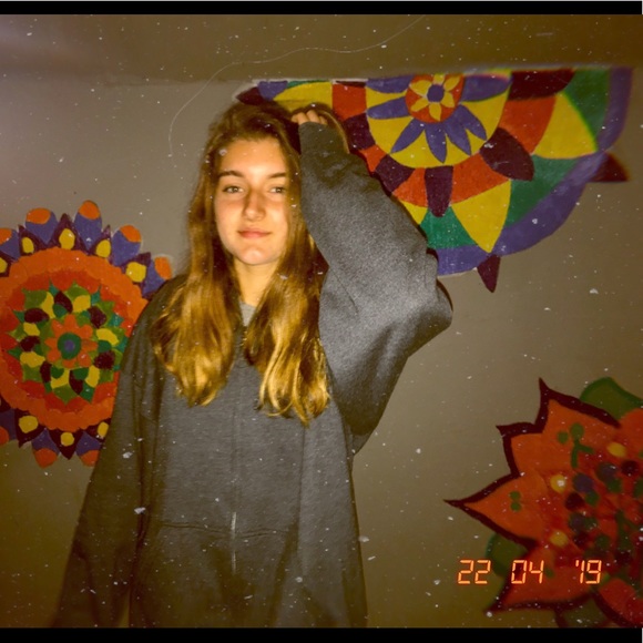 Profile Picture of Audrey Hales (@surewhynotyay) on Poshmark