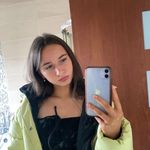 Profile Picture of Lauren Barnett (@laurenbarnett_xo) on Instagram