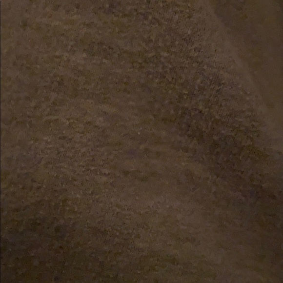 Profile Picture of Em Beland (@embeland) on Poshmark