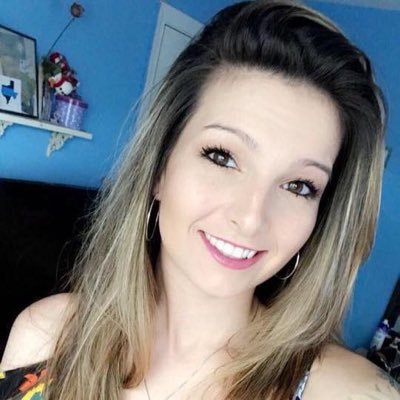 Profile Picture of Amanda Layton (@ayee_layton8) on Twitter