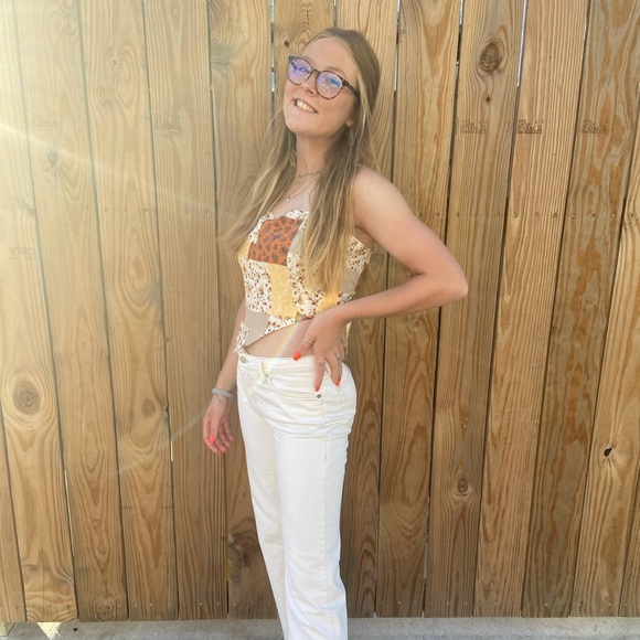 Profile Picture of Mady Belvo (@mady_belvo) on Poshmark