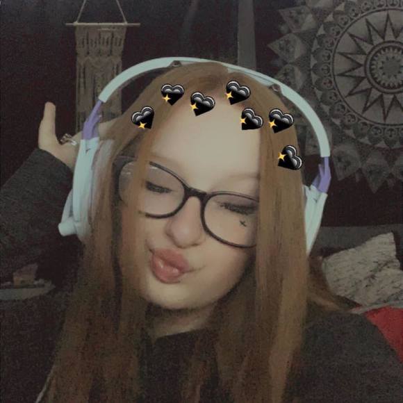 Profile Picture of Brianna Dahmer (@bdahmer653978) on Poshmark