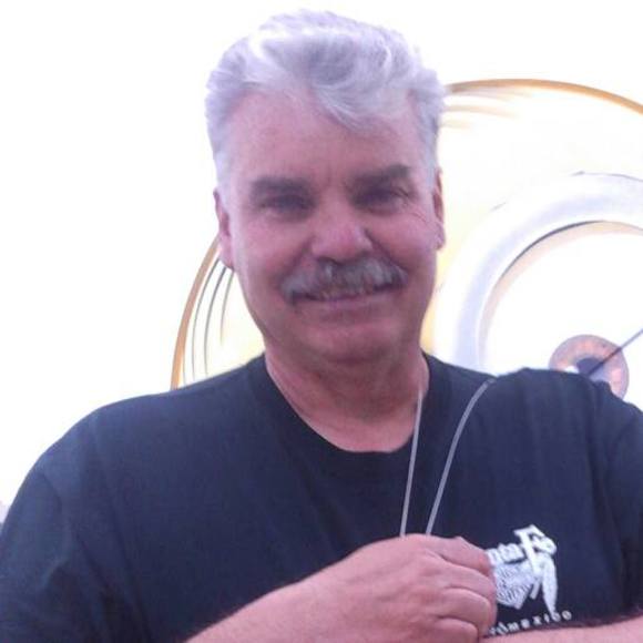 Profile Picture of Dwight Hendrichsen (@dhendrichsen) on Poshmark