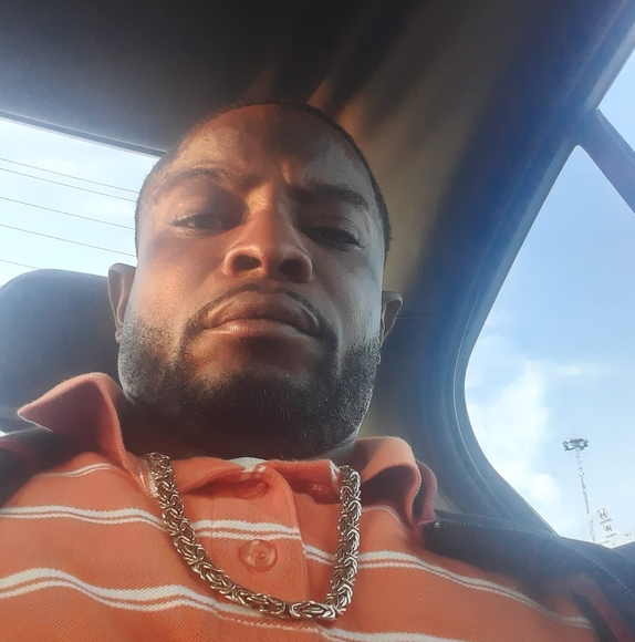 Randy Vickeryrjames - Poshmark Profile Picture of Randy Vickeryrjames (@kingkrete4) on Poshmark