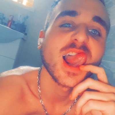 Profile Picture of William Bates (@William68026879) on Twitter