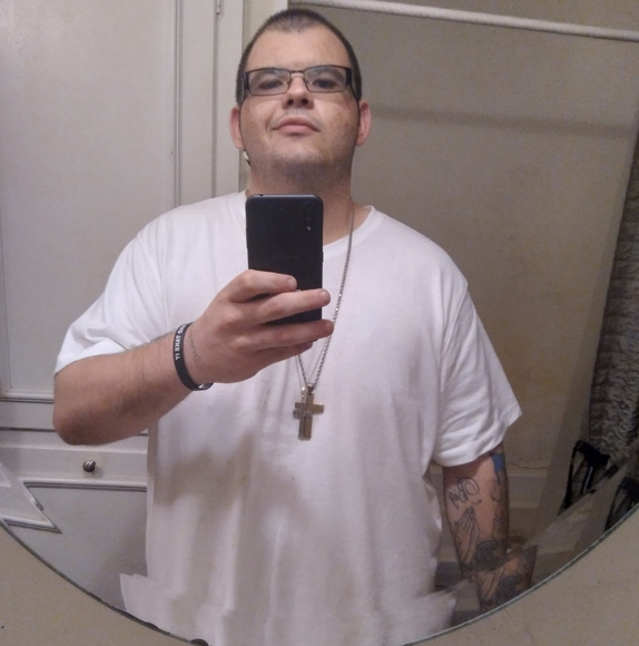 James Colwell - Poshmark Profile Picture of James Colwell (@james_colwell) on Poshmark