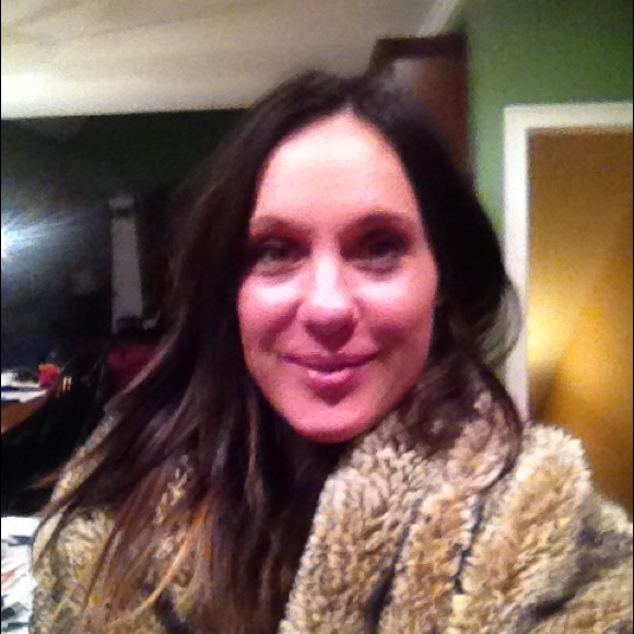 Profile Picture of Lisa Lockhart (@lockamama) on Poshmark