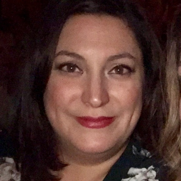 Profile Picture of Silvia Dabate (@dabate6) on Poshmark