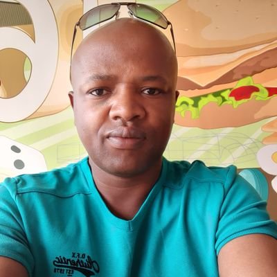 Profile Picture of Zolani Mazola Kowa (@ZolaniMazo) on Twitter
