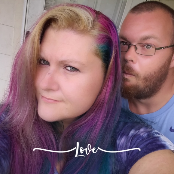 Profile Picture of Marie Schulte (@marieschulte80) on Poshmark