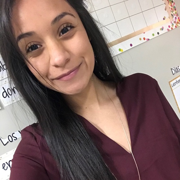 Profile Picture of Yesenia Corral (@yeseniacorra649) on Poshmark