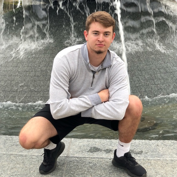 Profile Picture of Jared Willis (@jaymoneyheisman) on Poshmark
