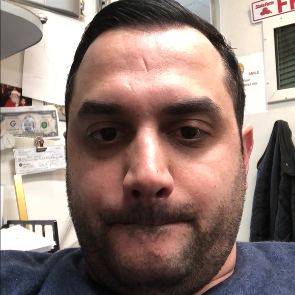 Frank Tufano - Poshmark Profile Picture of Frank Tufano (@ftufano) on Poshmark