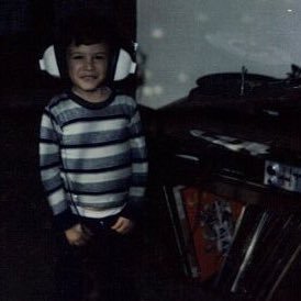 Profile Picture of Lawrence Garrison (@SuperMusicFan70) on Twitter