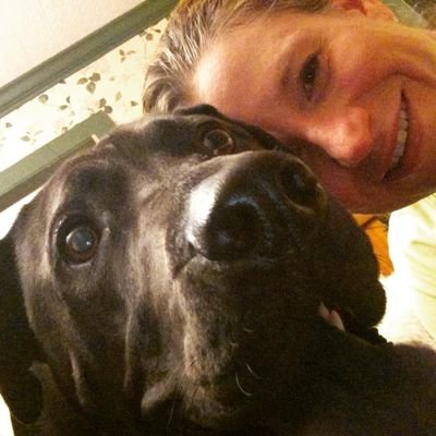 Profile Picture of Paula Howard (@Stuckinsherburn) on Twitter