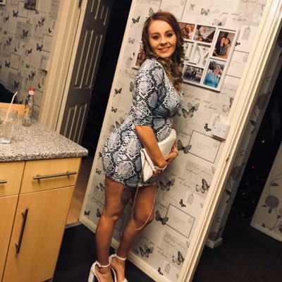 Laurie Ann Fletcher - Twitter Profile Picture of Laurie Ann Fletcher (@xlaurie94x) on Twitter