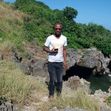 Profile Picture of Charles Gitau (@CharlesCharlmax) on Twitter