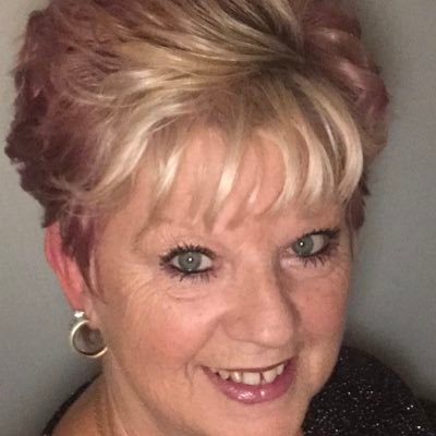 Profile Picture of Pam Price (@Sparklewoman) on Twitter