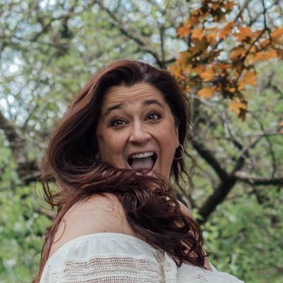 Profile Picture of Angela Lofgren (@marshadorito) on Poshmark