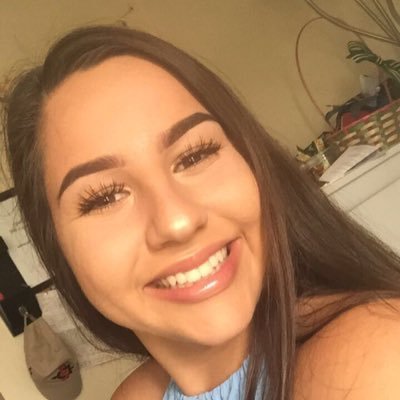Profile Picture of Isabelle Diaz (@isabell73115725) on Twitter