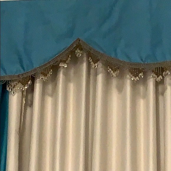 Profile Picture of Sylvia Mousseau (@jinstoes) on Poshmark