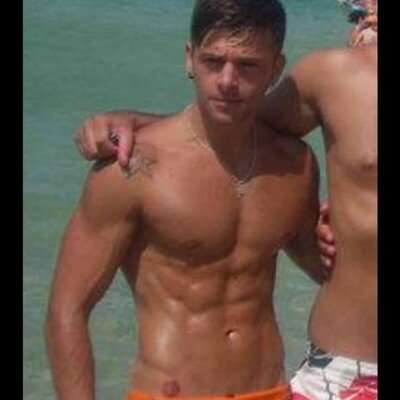 Profile Picture of Tony Iaderosa (@TonyCiro85) on Twitter