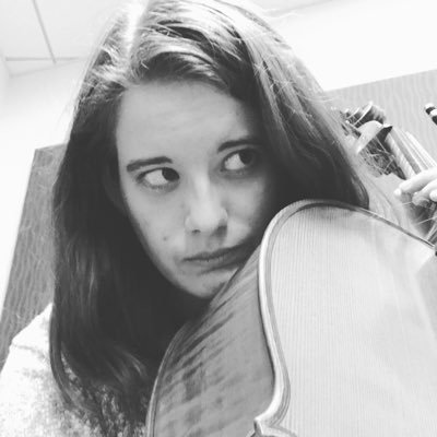 Profile Picture of Amanda Emenecker (@AEmenecker) on Twitter