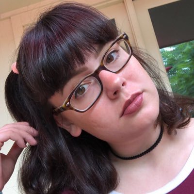 Profile Picture of Shmal🐝 (@allisonclay23) on Twitter