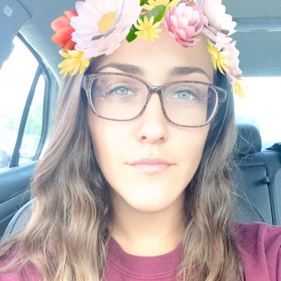 Profile Picture of Emily Glenn (@Emily_erin123) on Twitter