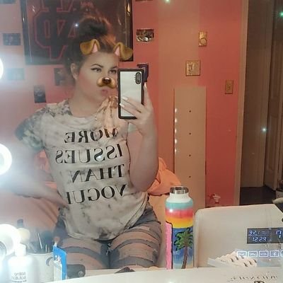 Profile Picture of Mackenzie Swift (@xoxoxo_mack) on Twitter