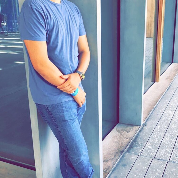 Profile Picture of Jonathan Almonte (@almonte305) on Poshmark