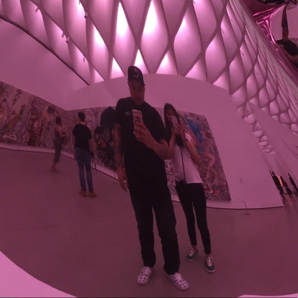 Omar Landeros - Poshmark Profile Picture of Omar Landeros (@omrl) on Poshmark