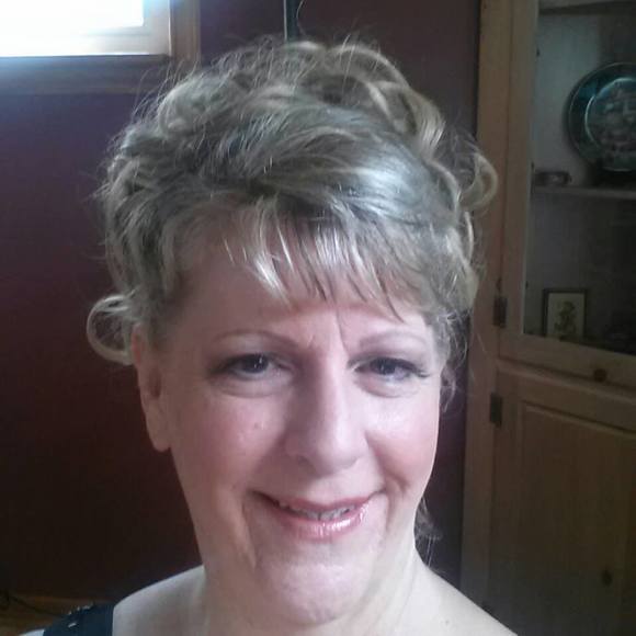 Profile Picture of Michaeline Wilco (@michaelinewilco) on Poshmark