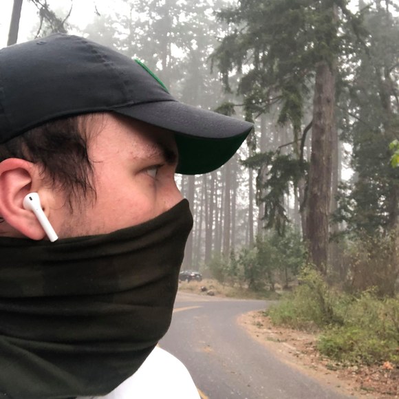 Profile Picture of Scottie Bains (@scottbains15) on Poshmark