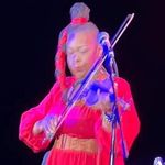 Profile Picture of Karen Briggs (@karenbriggsviolin) on Instagram