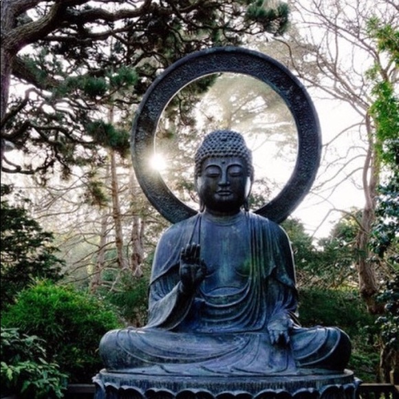 Profile Picture of Martin Halliday (@coolieboi) on Poshmark