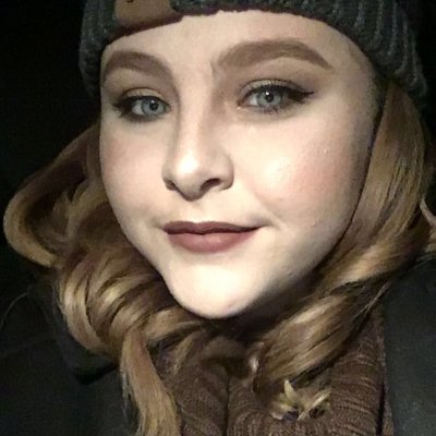 Profile Picture of Kelly McLaughlin (@KellyLynn0822) on Twitter