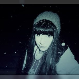 Profile Picture of Victoria Thompson (@ThVikki) on Twitter