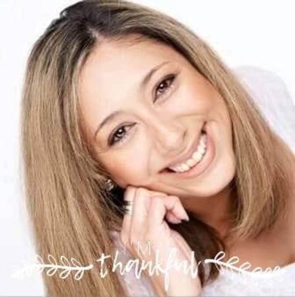 Profile Picture of Veronica Davison (@veronicacda) on Poshmark