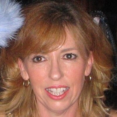 Profile Picture of Ellie Harper (@@EllieBeeJean) on Twitter